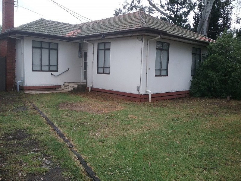 16 Poplar Crescent, Bellfield VIC 3081