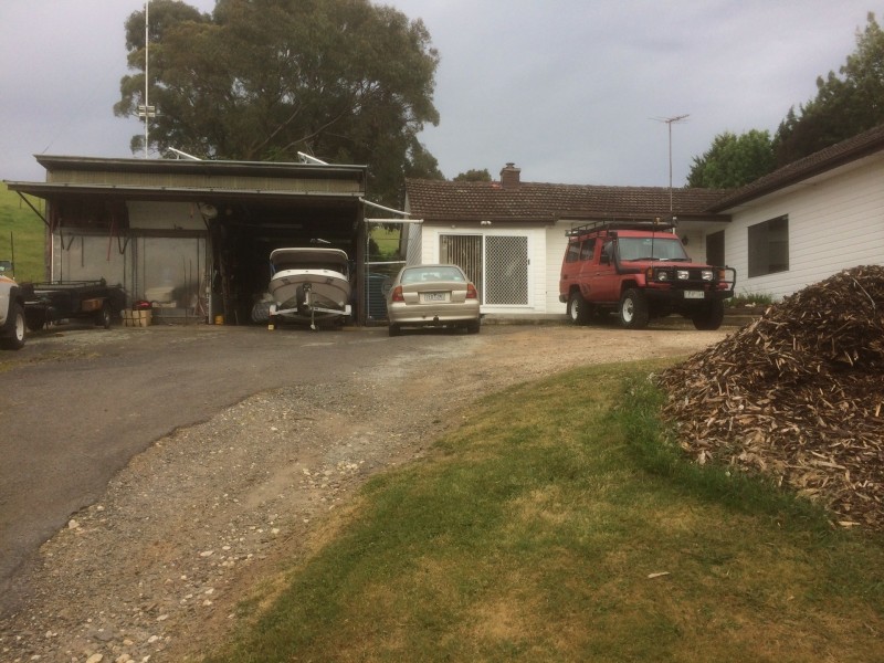 257 Daveys Road, Willow Grove VIC 3825