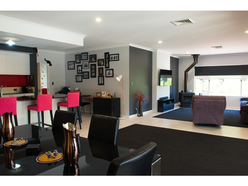 19 Bagley Street, Muchea WA 6501