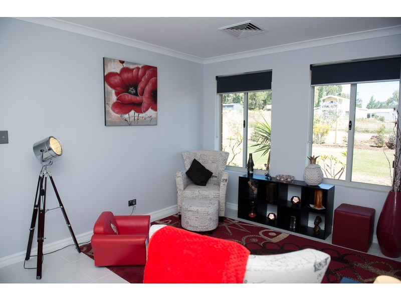 19 Bagley Street, Muchea WA 6501