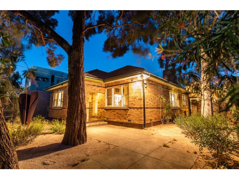 2 Charles Street, Elsternwick VIC 3185