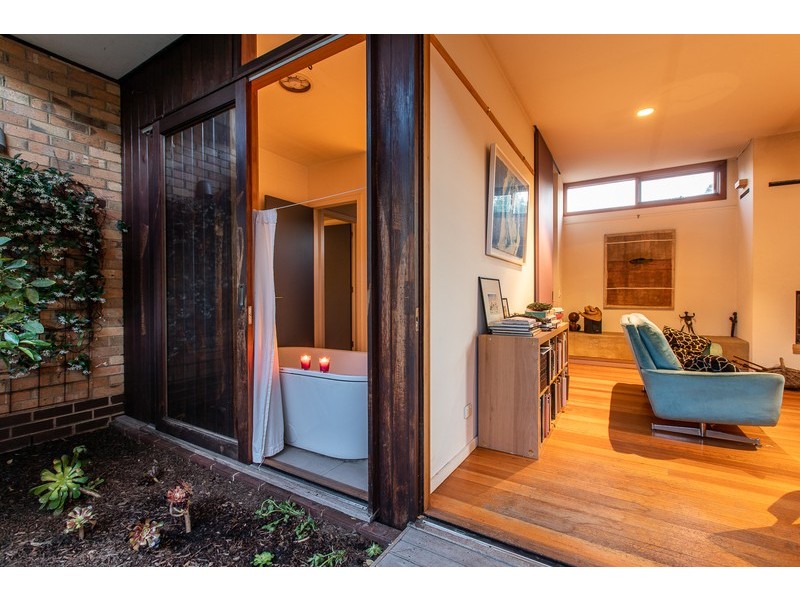 2 Charles Street, Elsternwick VIC 3185