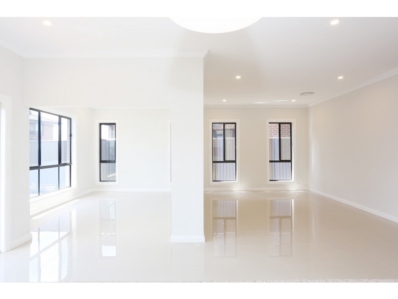 30-32 Golden Wattle Avenue, Gregory Hills NSW 2557