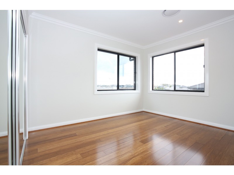 30-32 Golden Wattle Avenue, Gregory Hills NSW 2557