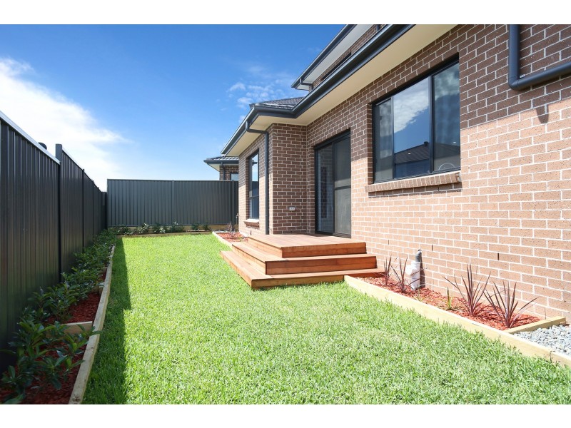 30-32 Golden Wattle Avenue, Gregory Hills NSW 2557