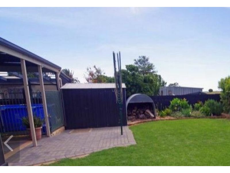 19 Elizabeth Road, Maitland SA 5573