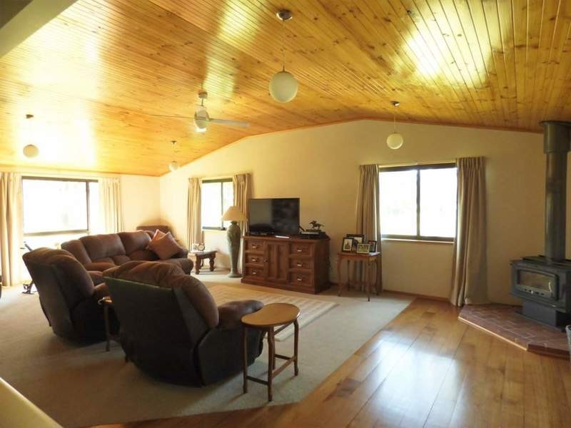 8 Brooke Street, Towong VIC 3707