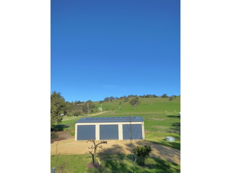 8 Brooke Street, Towong VIC 3707