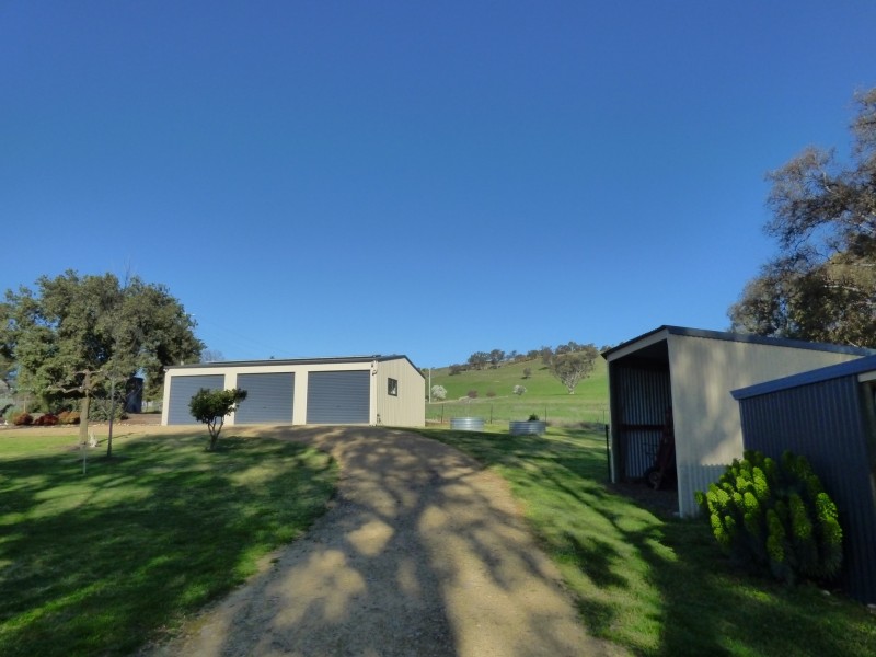 8 Brooke Street, Towong VIC 3707