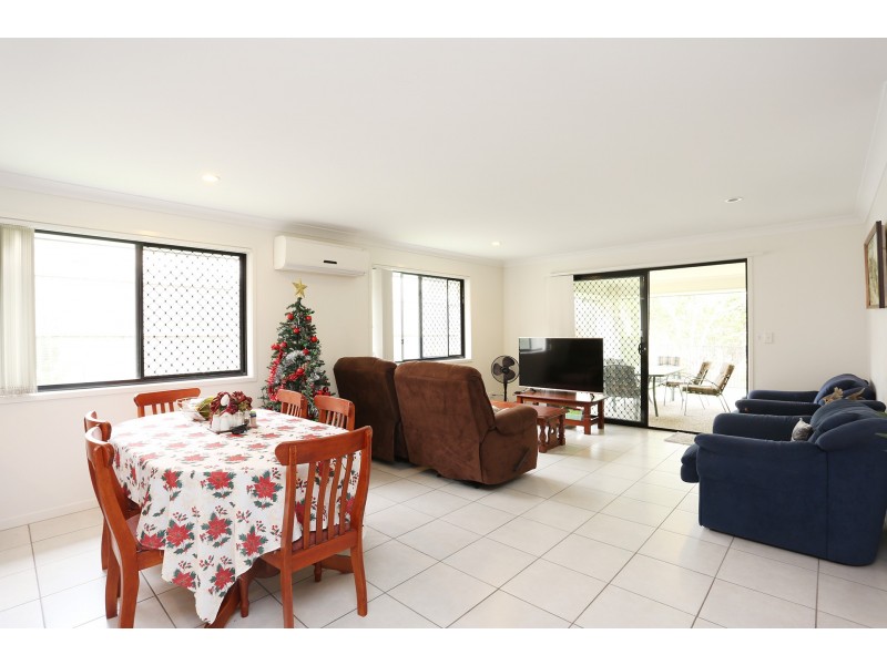 4 Parkview Drive, Little Mountain QLD 4551