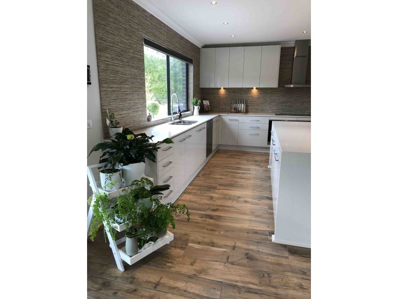 7 Glenns Court, Woodend VIC 3442