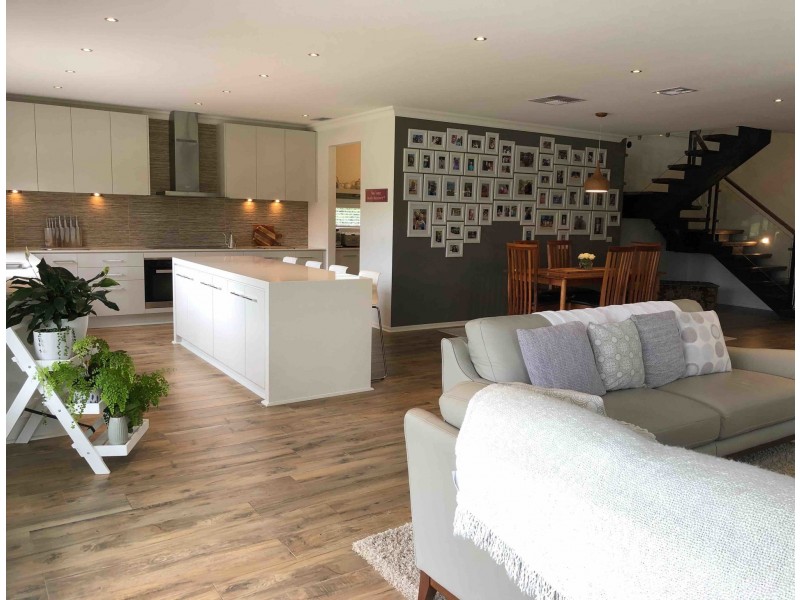 7 Glenns Court, Woodend VIC 3442