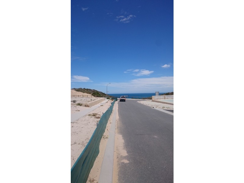 33 Cuttlefish Street, Yanchep WA 6035