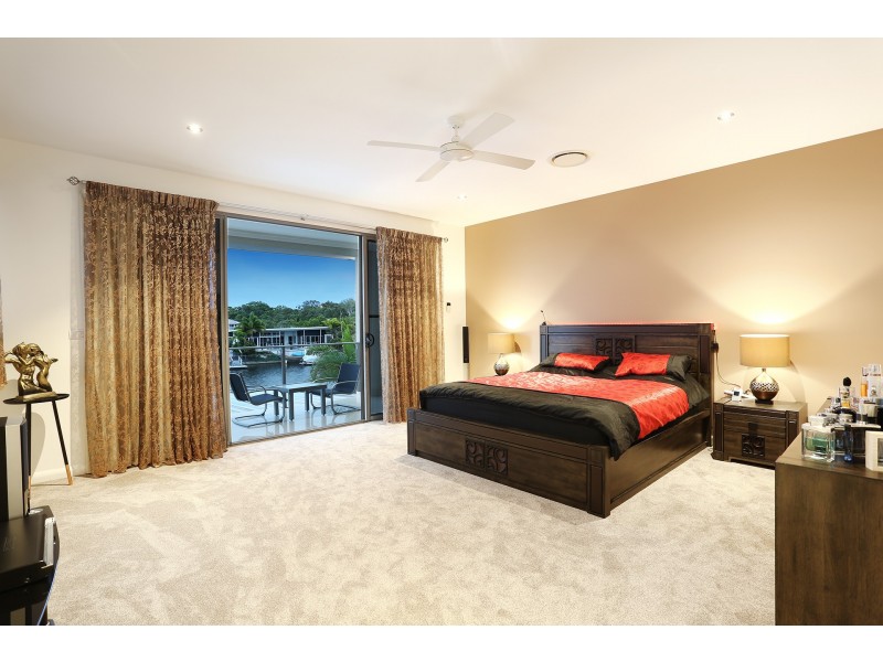 8 Westholme Circuit, Pelican Waters QLD 4551