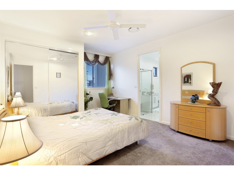 8 Westholme Circuit, Pelican Waters QLD 4551