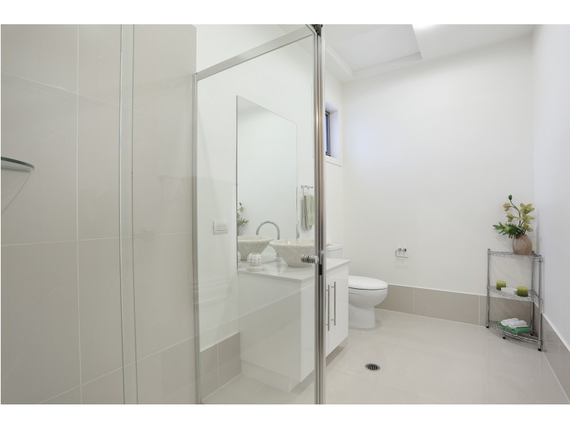 8 Westholme Circuit, Pelican Waters QLD 4551