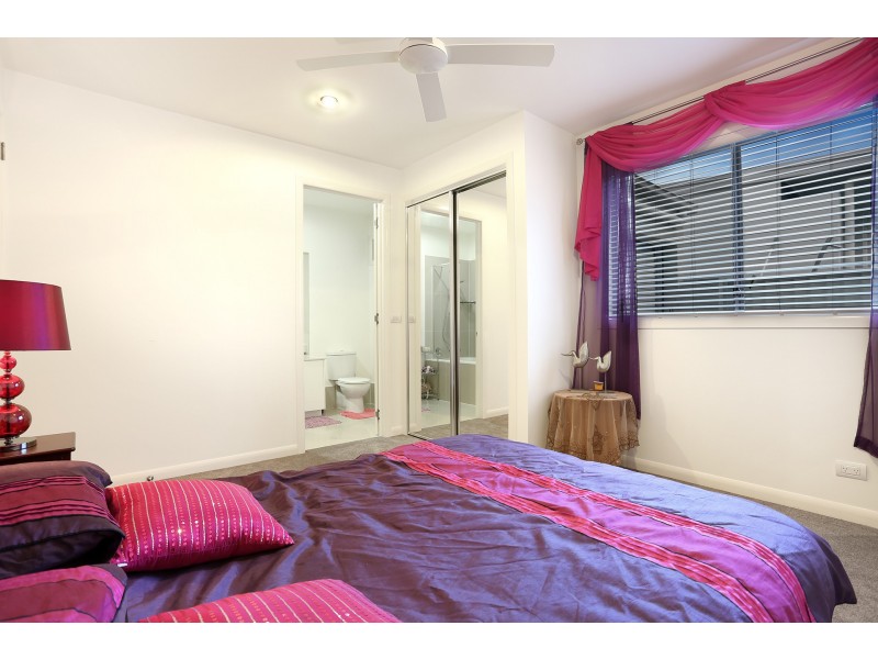 8 Westholme Circuit, Pelican Waters QLD 4551