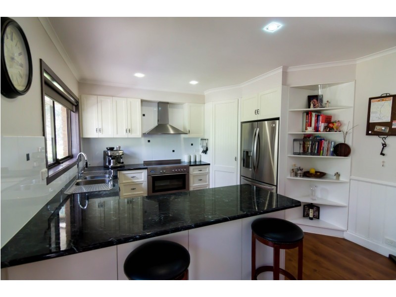 70 Dales Creek Avenue, Dales Creek VIC 3341