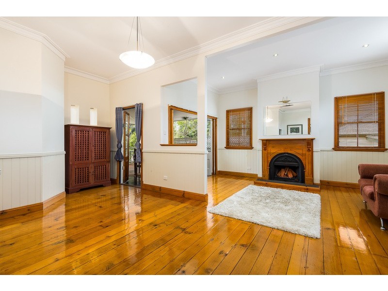 86 Arthur Terrace, Red Hill QLD 4059