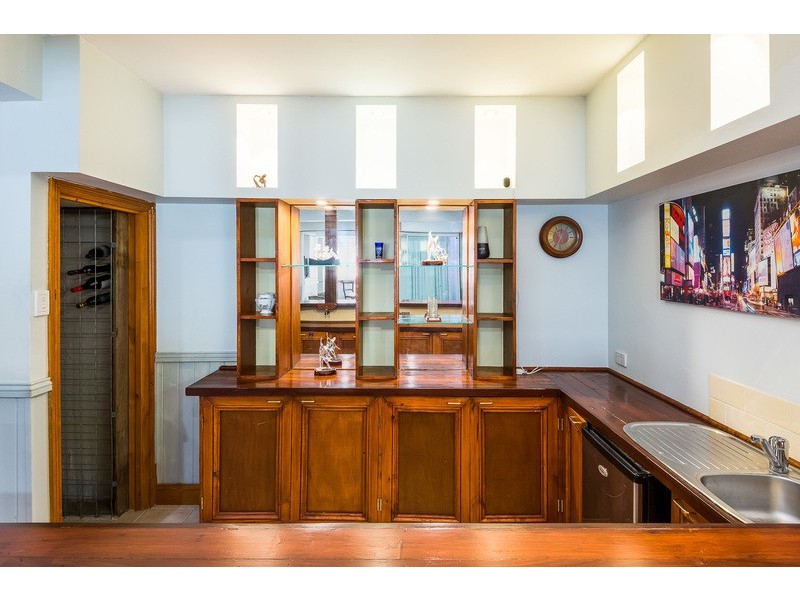 86 Arthur Terrace, Red Hill QLD 4059