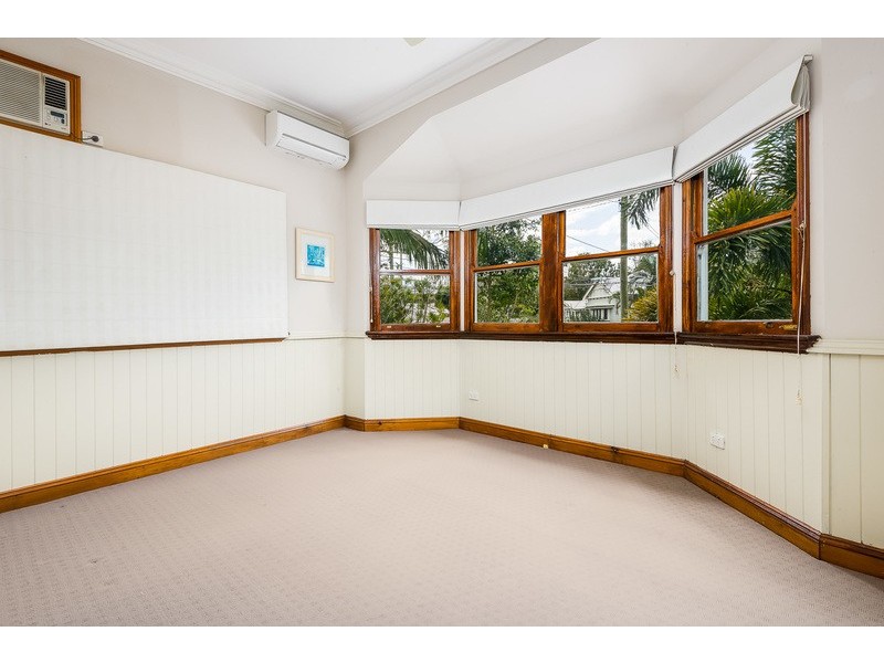 86 Arthur Terrace, Red Hill QLD 4059