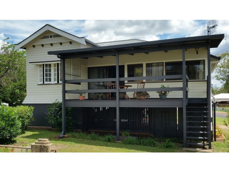 2 Rogers Street, Ravenshoe QLD 4888