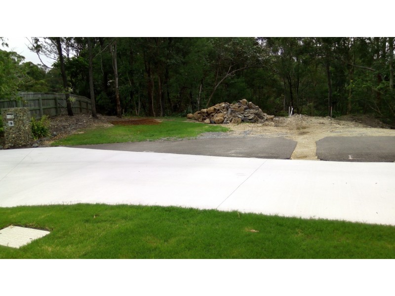 5 Smiggin Street, Worongary QLD 4213