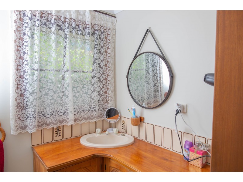 55 Eric Fenning Drive, Surf Beach NSW 2536