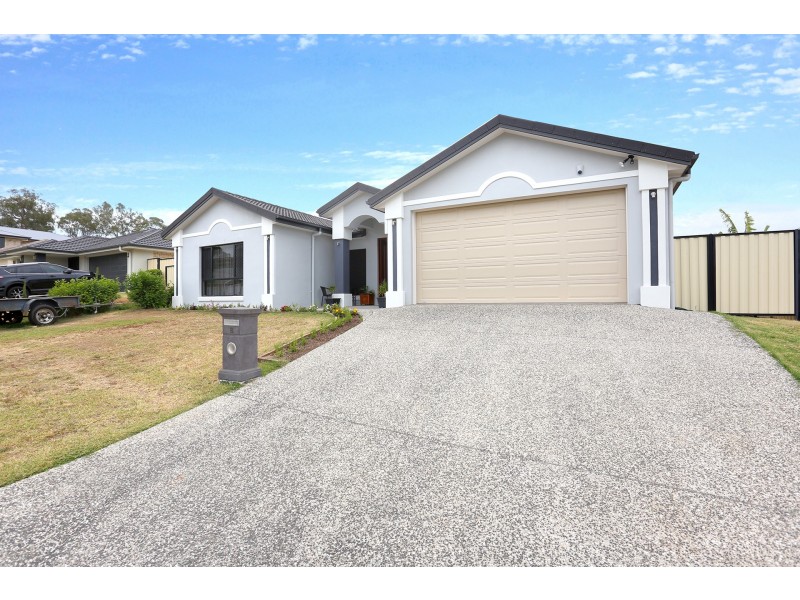 8 Zachary Court, Hillcrest QLD 4118