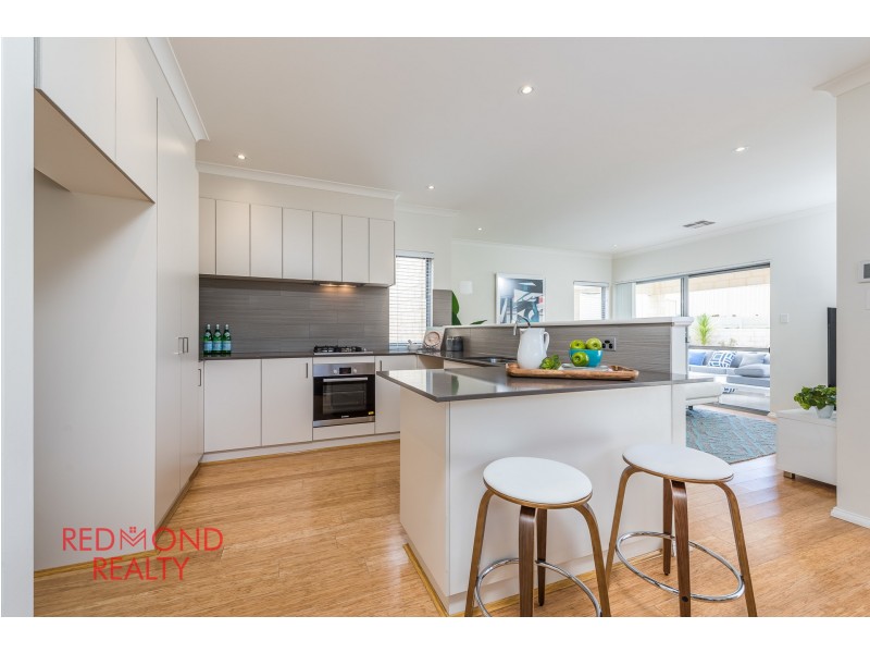 84 Mullaloo Drive, Kallaroo WA 6025