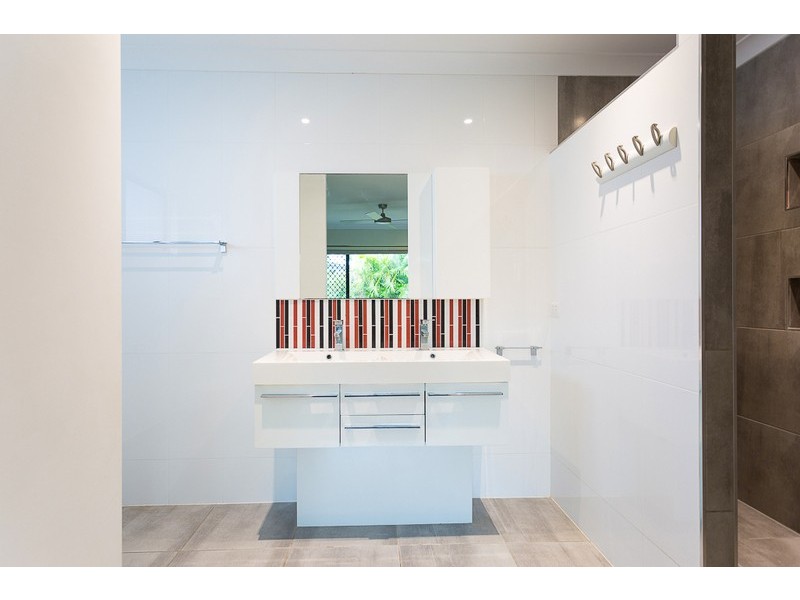 50 Montgomery Street, Rural View QLD 4740
