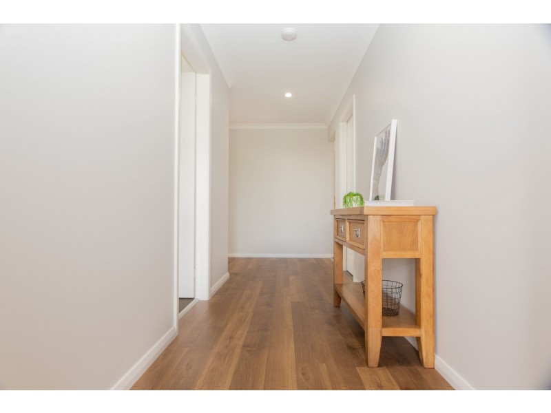 6 Augusta Avenue, Dubbo NSW 2830