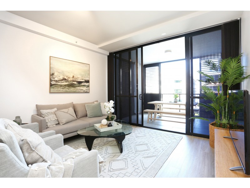 1027/9 Edmondstone Street, South Brisbane QLD 4101