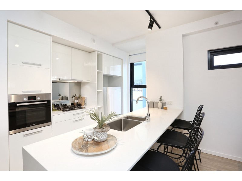 1027/9 Edmondstone Street, South Brisbane QLD 4101