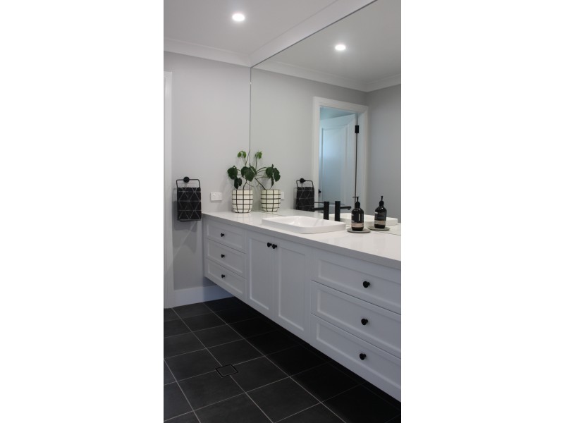 3 Wilkens Street, Uralla NSW 2358