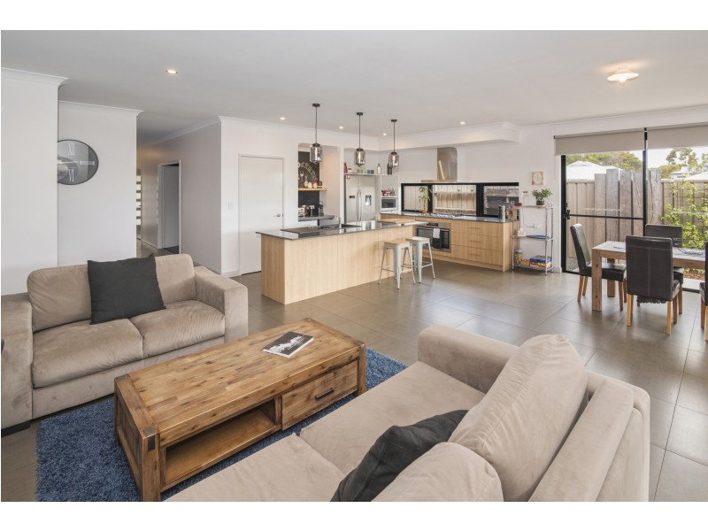 27 Ballard Loop, Dunsborough WA 6281