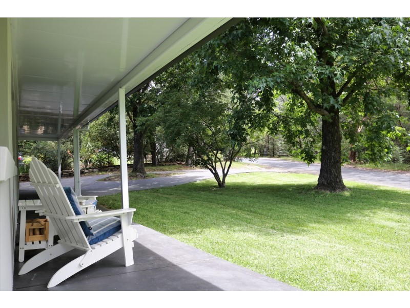 11 Wigram Road, Faulconbridge NSW 2776