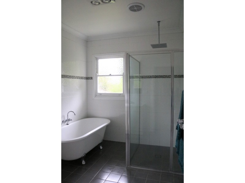 11 Wigram Road, Faulconbridge NSW 2776