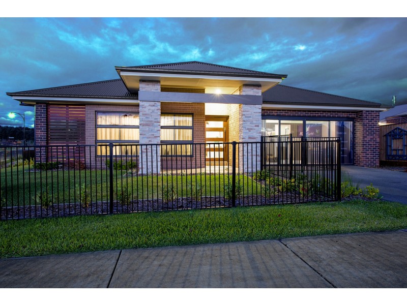 22 Harvest Boulevard, Chisholm NSW 2322