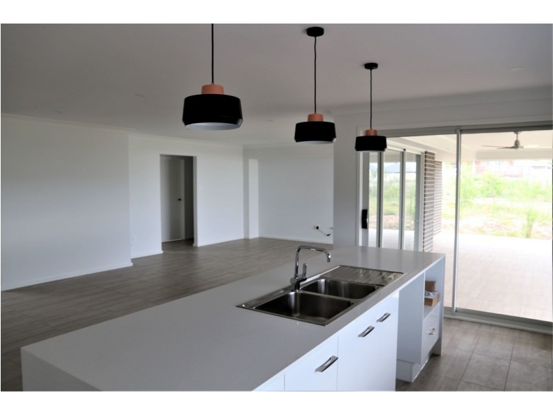 65 Caladenia Crescent, South Nowra NSW 2541