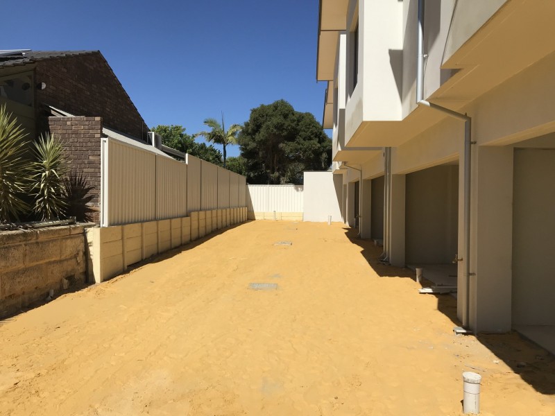 1-5/2 Ruthven Place, Duncraig WA 6023