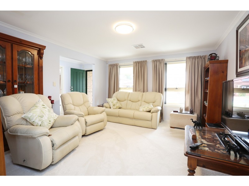 4 Trentbridge Road, Hope Valley SA 5090