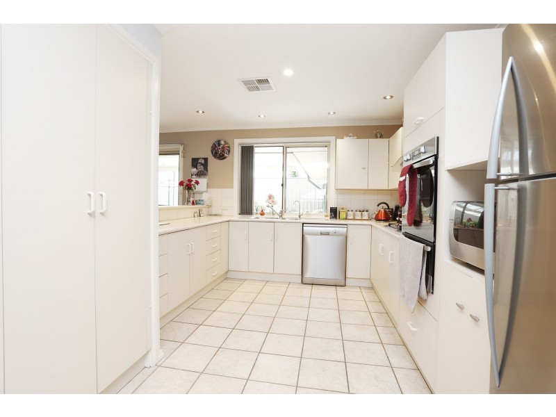 4 Trentbridge Road, Hope Valley SA 5090