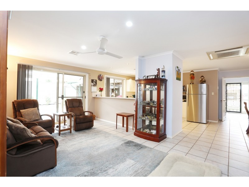 4 Trentbridge Road, Hope Valley SA 5090