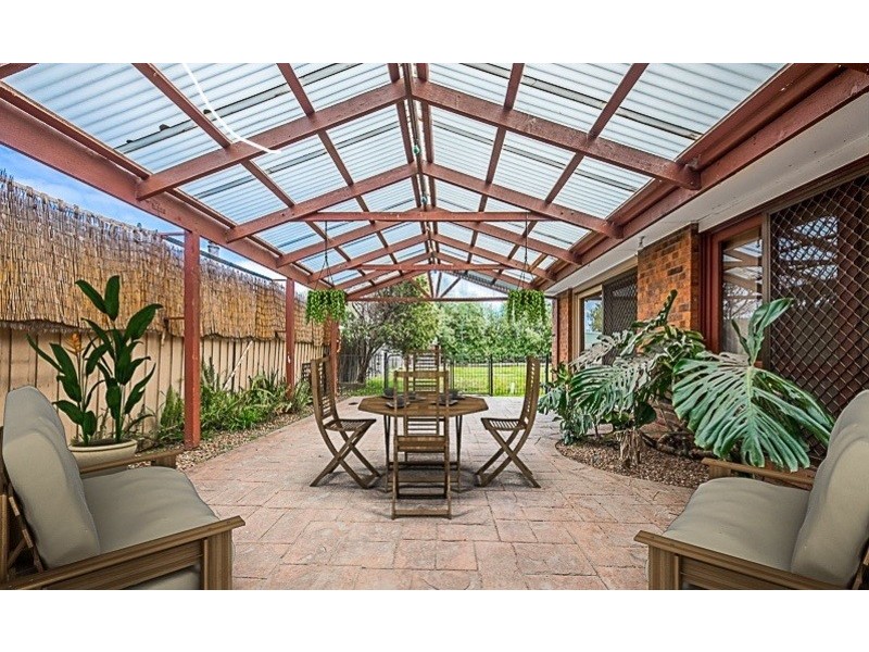 2 Scullin Court, Sunbury VIC 3429