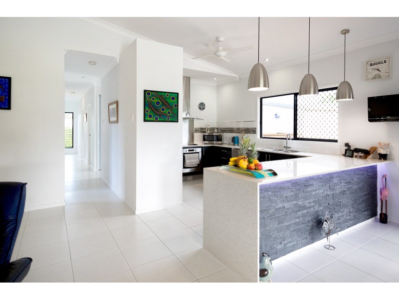 5 Ashman Court, Alligator Creek QLD 4816