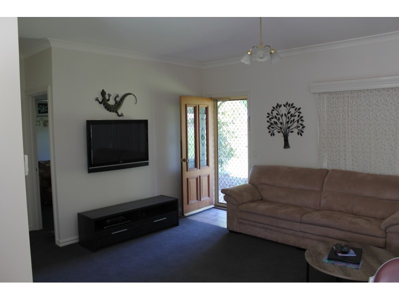 8/162 Perricoota Road, Moama NSW 2731