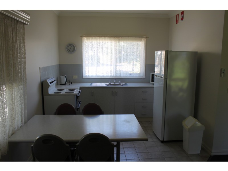 8/162 Perricoota Road, Moama NSW 2731
