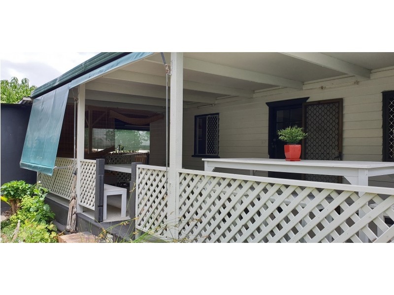 69 Bernecker Street, Carina QLD 4152