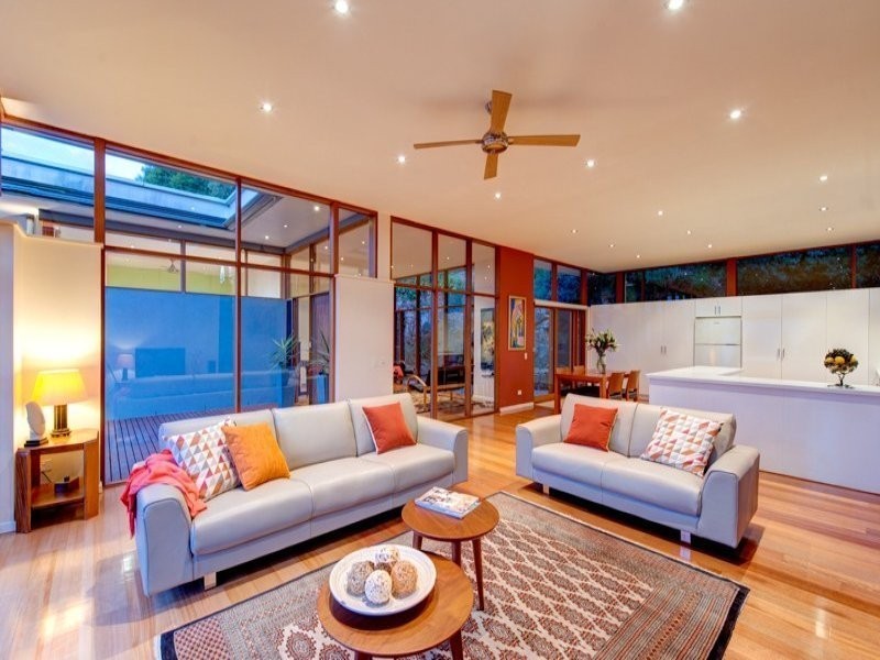 6 Fulton Crescent, Glen Osmond SA 5064